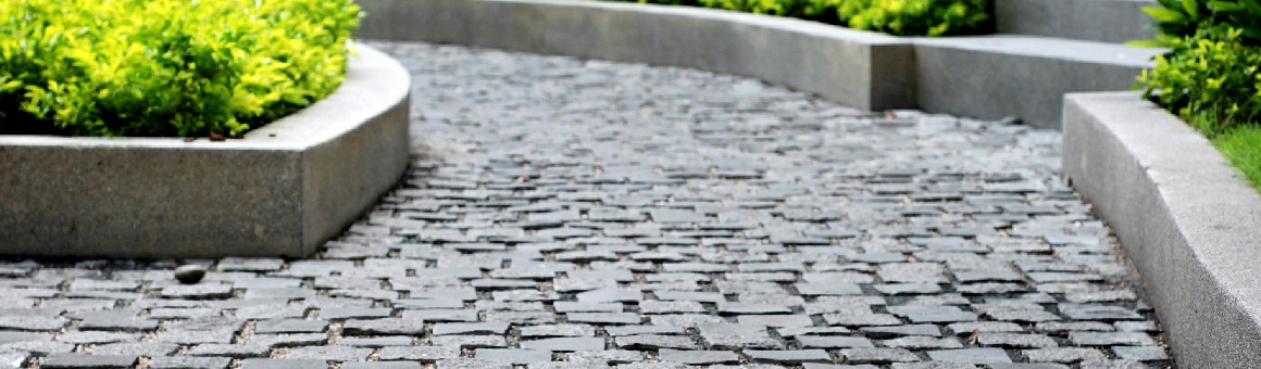 ERD-/PFLASTERARBEITEN